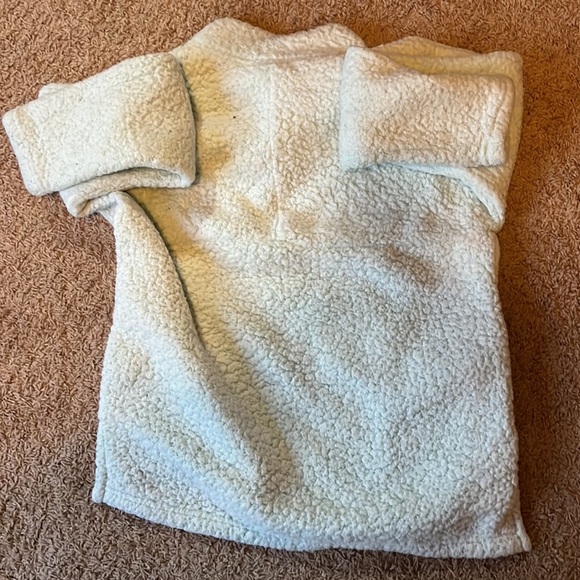 Emily B fluffy sweater - Picture 2 of 3